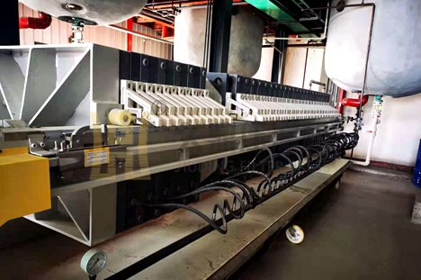 食品行業(yè) 采用60平方隔膜密閉式壓濾機(jī)一臺(tái)