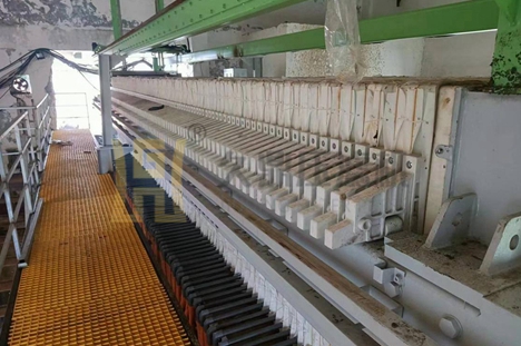 煙臺(tái)市500平方隔膜壓濾機(jī)使用現(xiàn)場(chǎng)